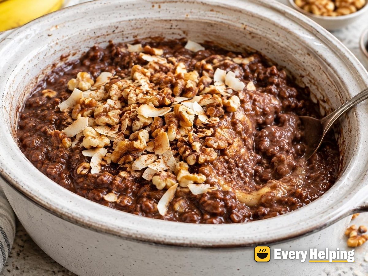 Slow-Cooker Banana Cocoa Oats with Walnuts