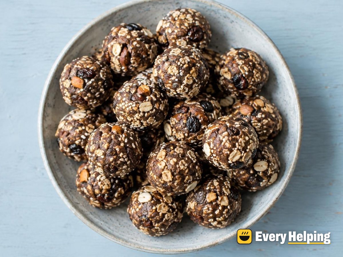 Cocoa Peanut Butter Date Oat Bites