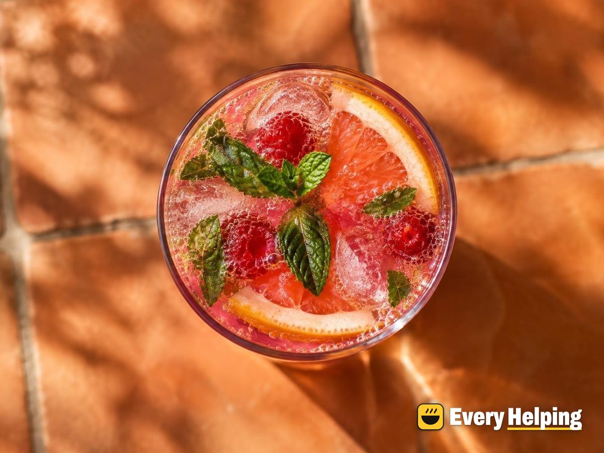 Raspberry Grapefruit Mint Spritz