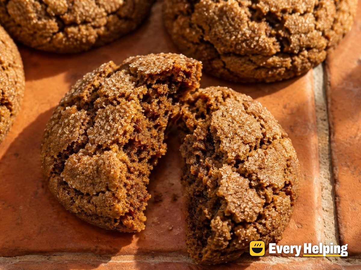 Soft Molasses Ginger Spice Cookies