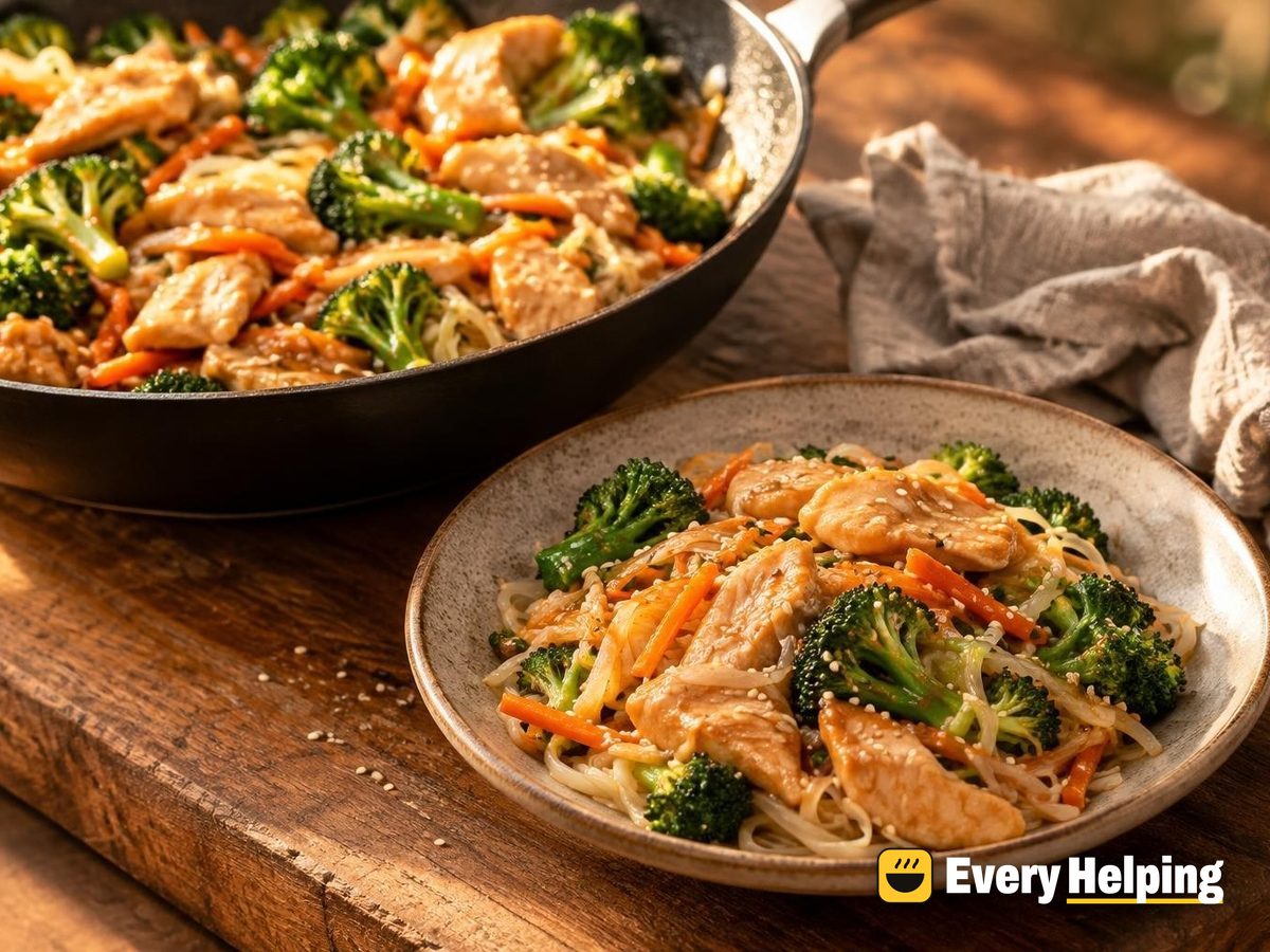 Velvet Chicken Breast with Broccoli, Carrots and Noodles