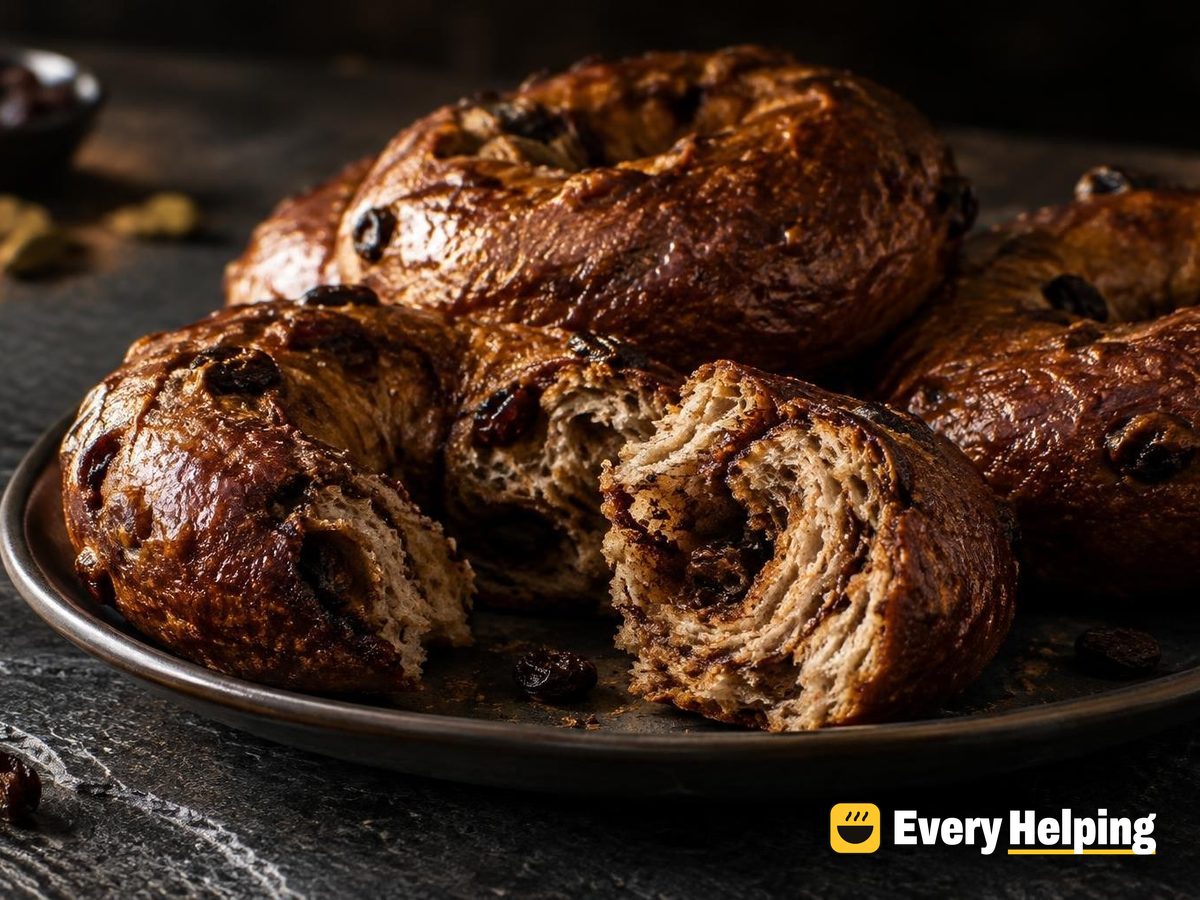 Cinnamon Cardamom Raisin Rye Bagels