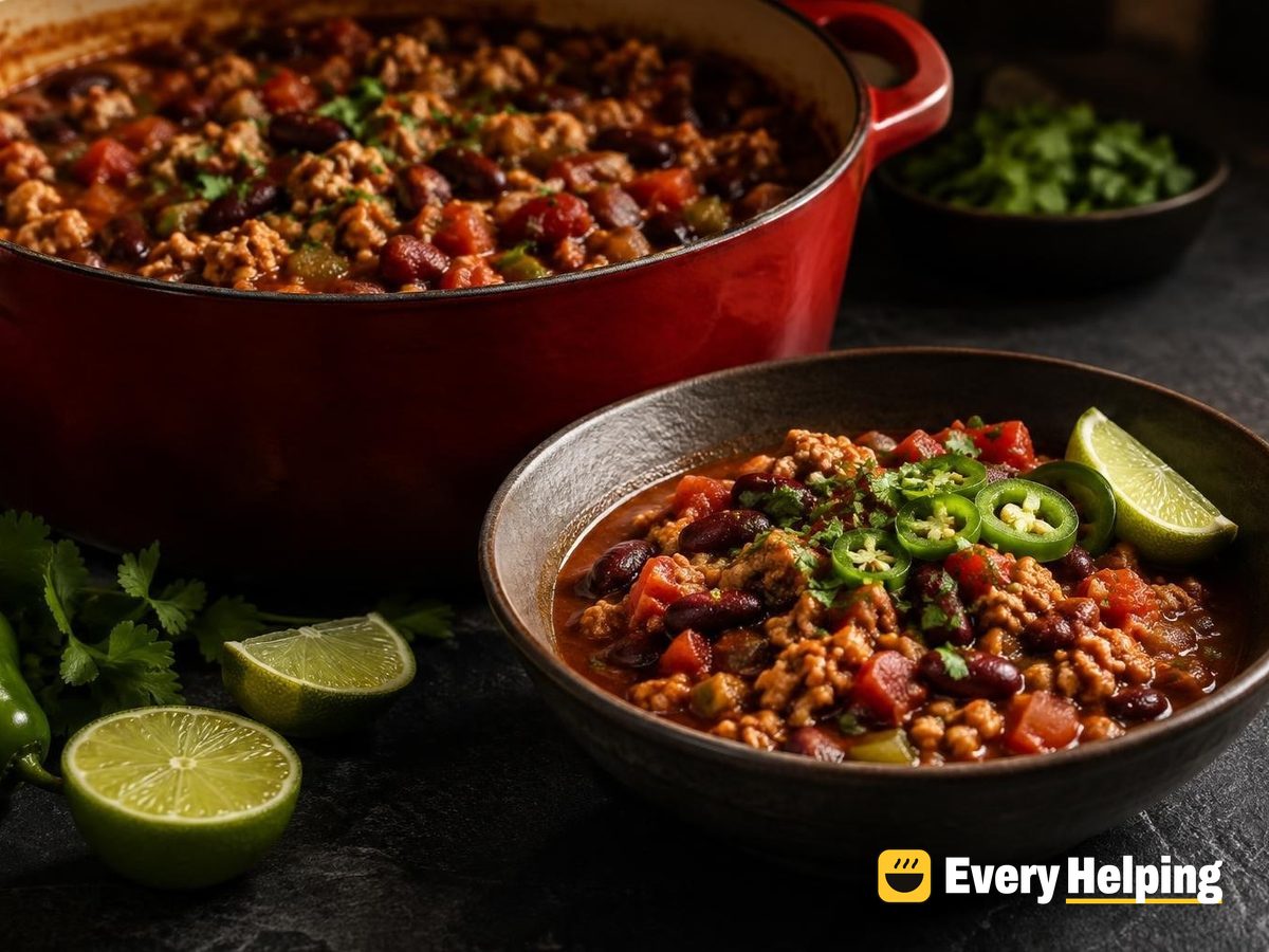 Smoky Ground Chicken Chili with Kidney Beans